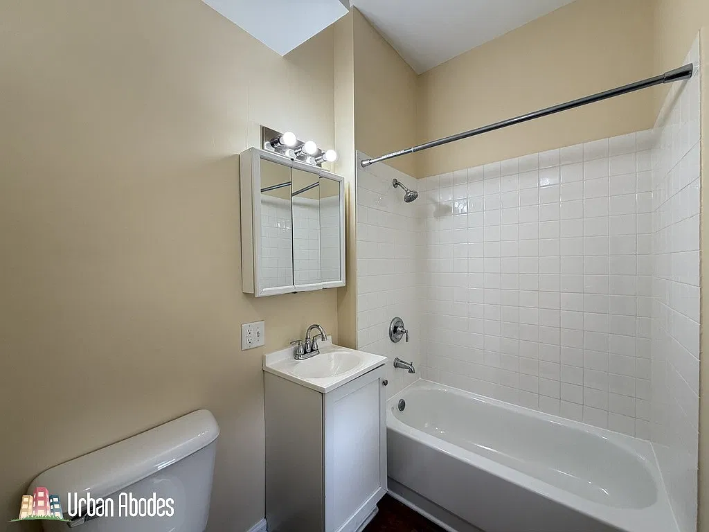 3 bed, 1650 sqft, $2,750 — Photo 2