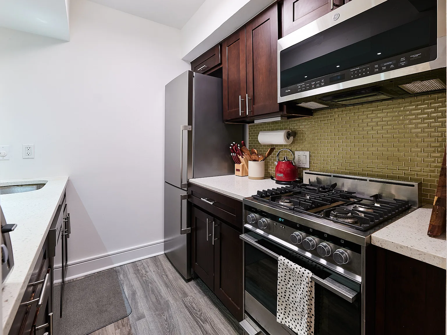 225 East 63rd Street — Photo 3