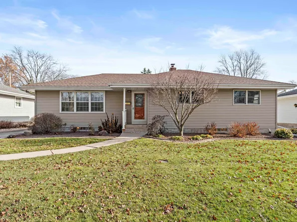9027 Cottage Grove Ave, Highland, IN 46322