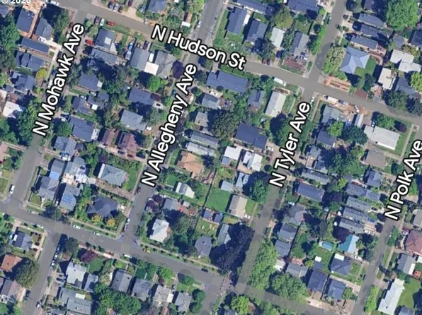 8550 N Allegheny Ave, Portland, OR 97203