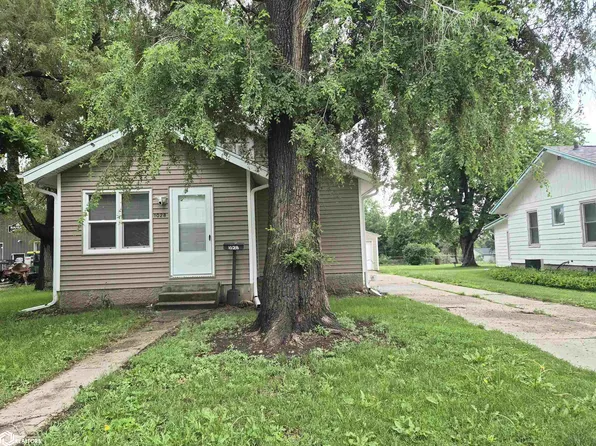 1028 E 10th St N, Newton, IA 50208