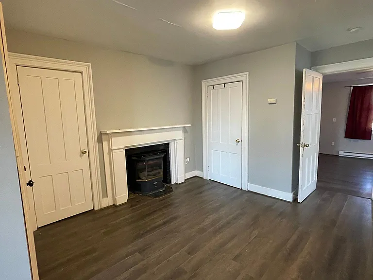 171 Eagle St #2 — Photo 2