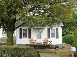 6972 Red Rd, Clinton, IL 61727