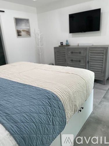 1st image of 1101 Mallorca Dr #1
