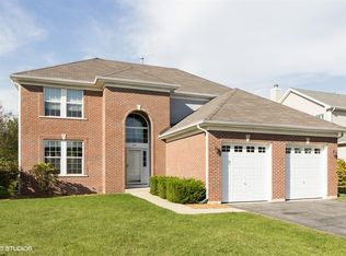 375 Grape Vine Trl, Oswego, IL 60543