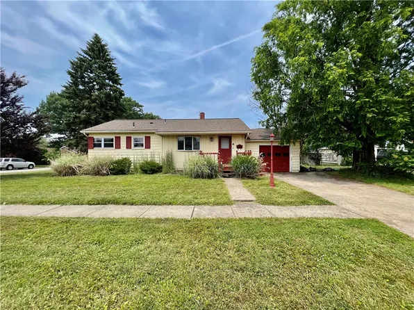 1958 W 37th St, Erie, PA 16508