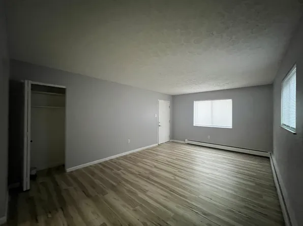 4102 South Ave APT 2, Cincinnati, OH 45236