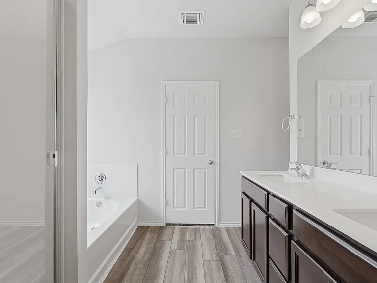 1310 Prospector Trl — Photo 7