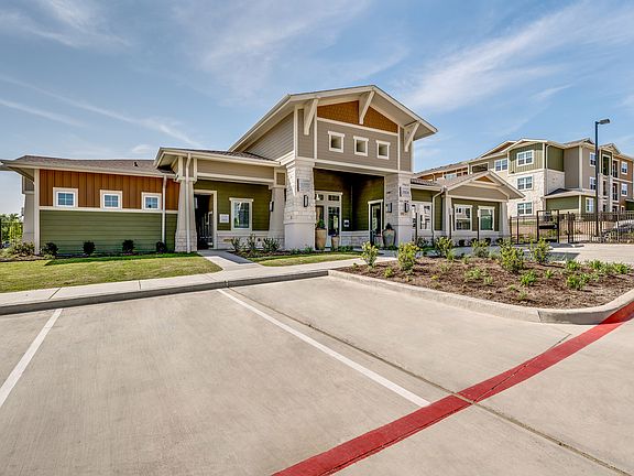 5th image of 2900 Broadmoor Dr #8-106