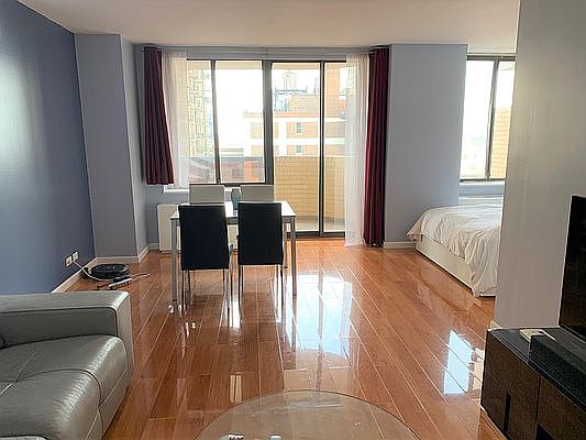 1st image of 311 E 38th St APT 15D