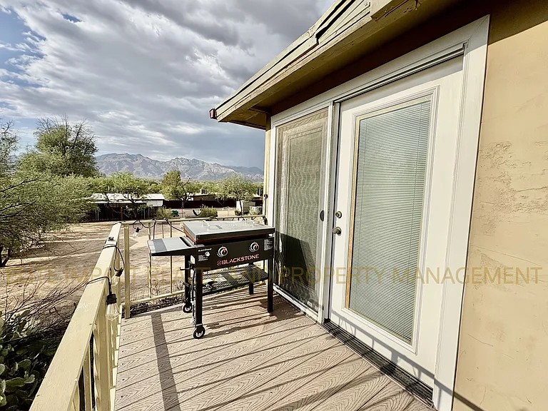 2819 N Woodland Ave #2 — Photo 23