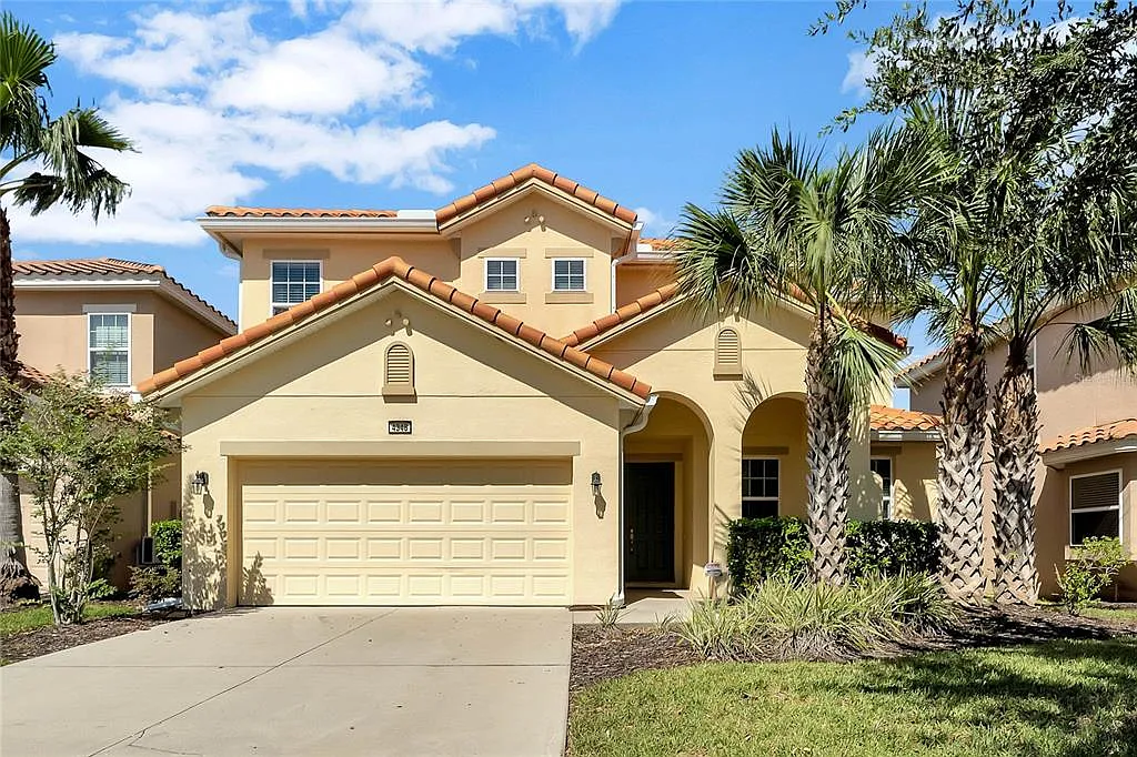 6 bed, 5.0 bath, 3149 sqft, $4,000 — Photo 1