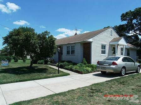 side exterior driveway