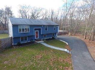 12 Hemlock Ln, Abington, MA 02351