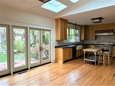 2053 Princeton St, Palo Alto, CA, 94306