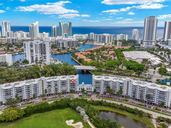 300 Diplomat Pkwy APT 517, Hallandale, FL 33009