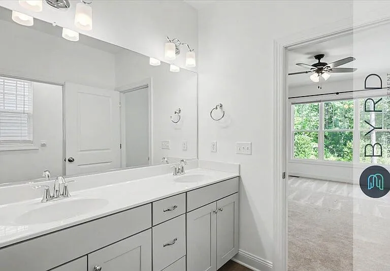9001 Sharpe Ct — Photo 22