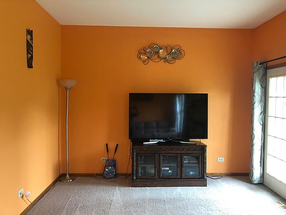 5th image of 618 W Parkside Dr