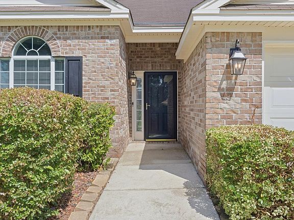 2nd image of 37 Dianne Mackenzie Way