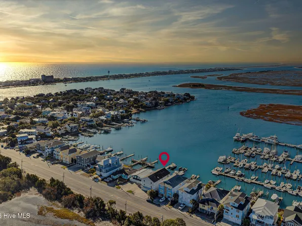 440 Causeway Dr #A, Wrightsville Beach, NC 28480