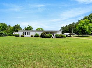 70 Fieldside Dr, Louisburg, NC 27549