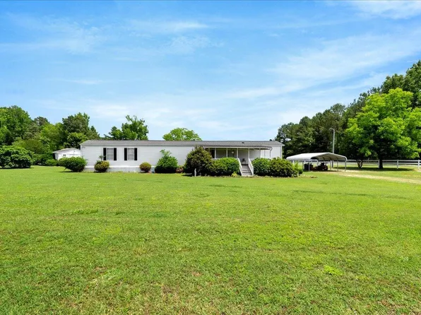 70 Fieldside Dr, Louisburg, NC 27549