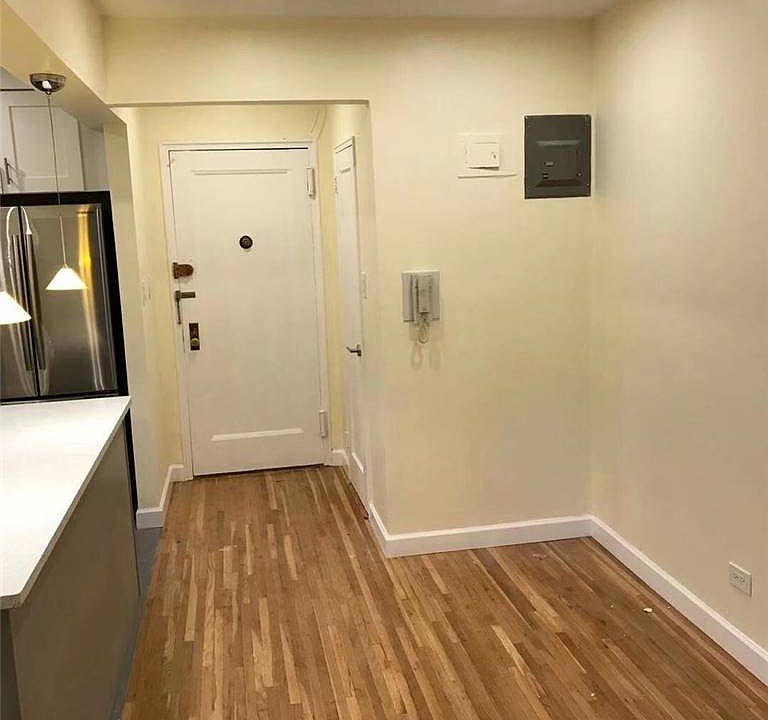 1st image of 144-58 Sanford Ave #28