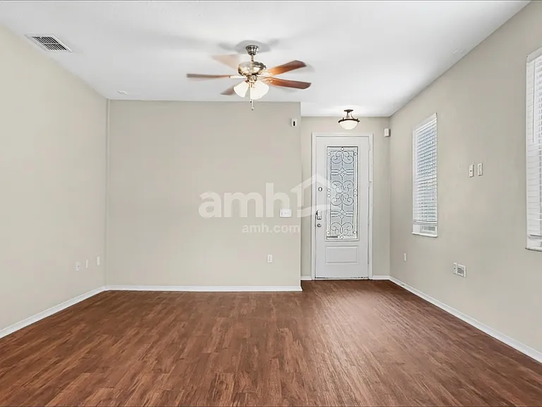 18934 Randall Pl — Photo 6