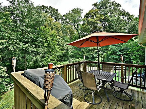 5th image of 1605 River Crest Dr #3