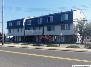 113 Strickland Blvd APT 1, Lavallette, NJ 08735