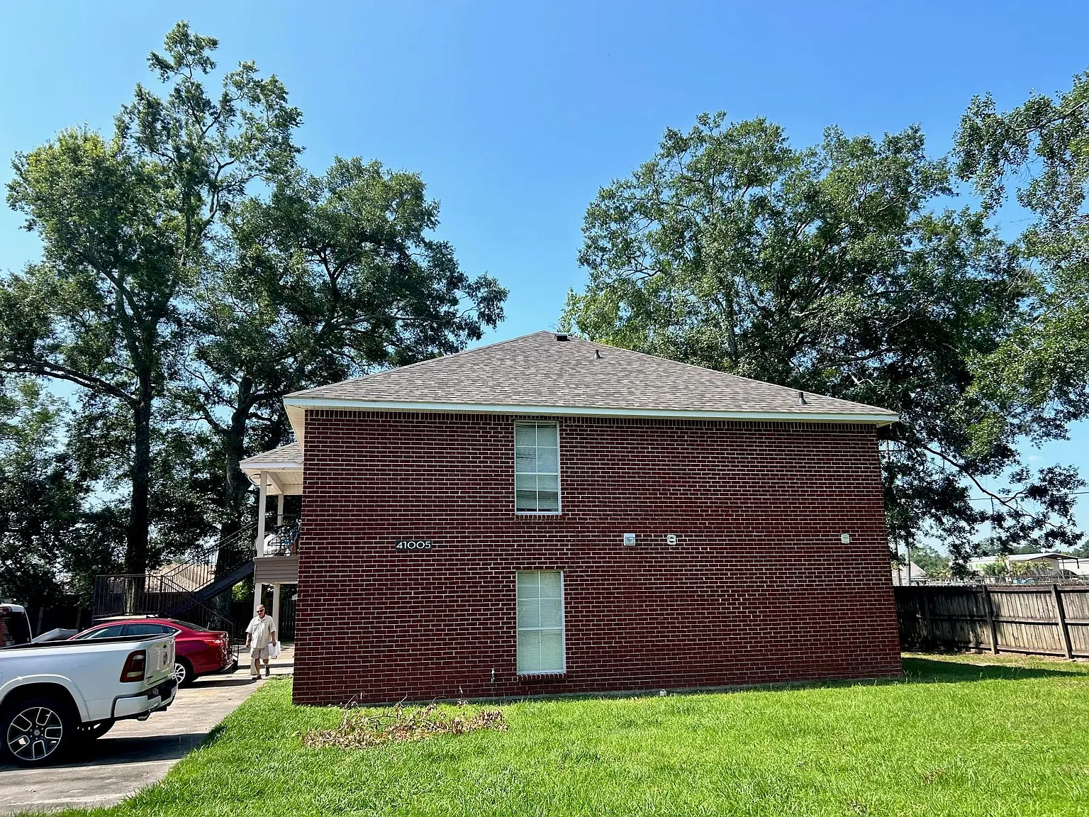 3 bed, 1200 sqft, $1,395 — Photo 2