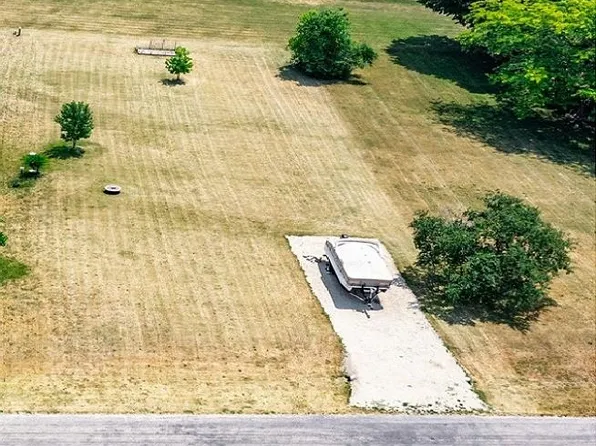 2383 Southgate Dr, Davis, IL 61019