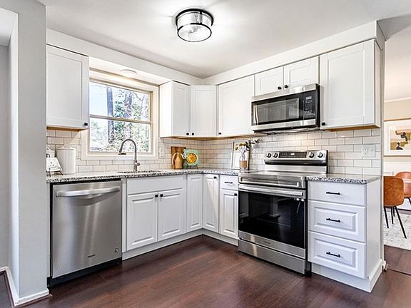 4th image of 10312 Genlou Rd