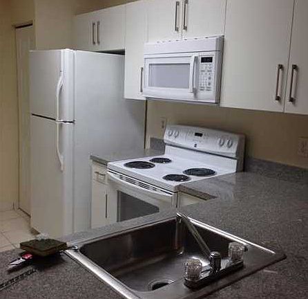 5th image of 20735 NE 8th Ct APT 104
