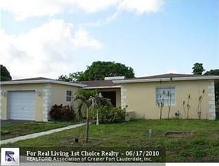 1st image of 6230 SW 10th Ct
