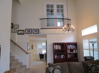 10221 Gatemont Cir, Elk Grove, CA 95624