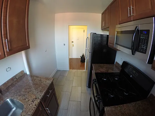 Rented by Bohemia Realty Group | media 13