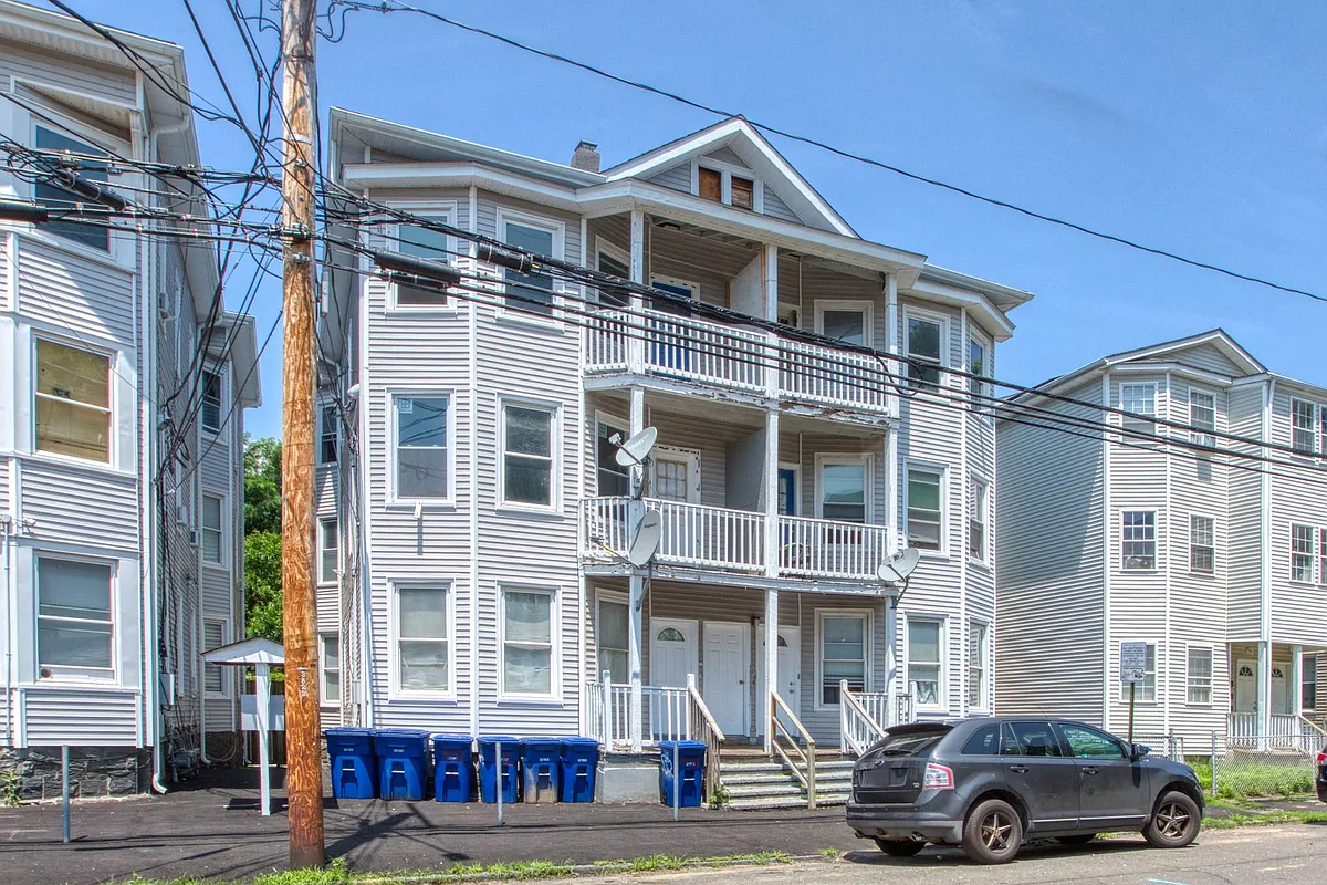 Building Photo - 550-560 Atlantic St #562C