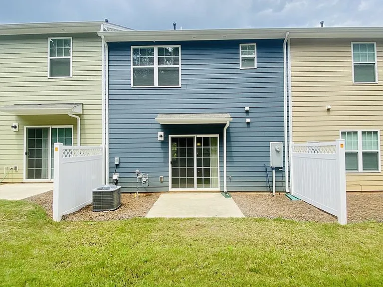 9213 Grand Valley Dr — Photo 20