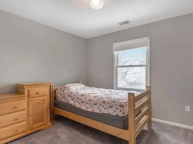 8303 Old Hbr — Photo 7