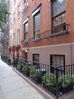 Rented by Citi Habitats | media 42