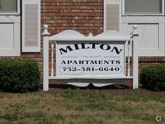 3rd image of 187 W Milton Ave #A-01