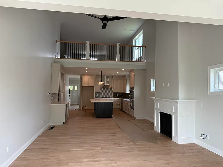 8 Madison Ln — Photo 23