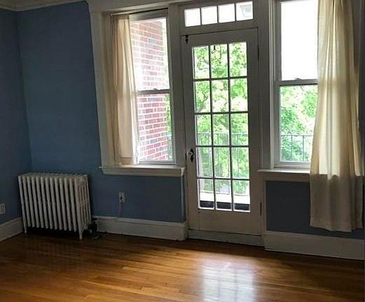 5th image of 2031 Commonwealth Ave #17