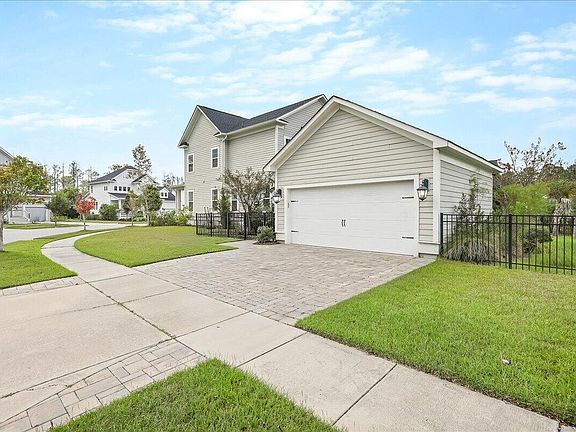 2nd image of 3515 Wilkes Way