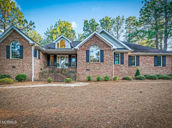 119 Berkshire Court, West End, NC 27376