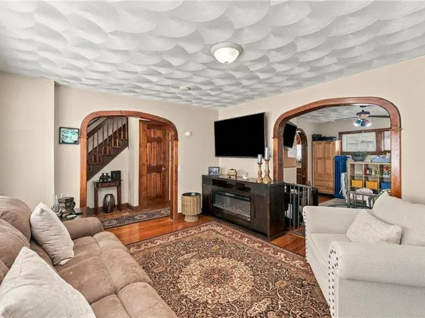 37 Homer St, Providence, RI 02905