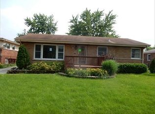 178 Hawthorne Ln, Chicago Heights, IL 60411