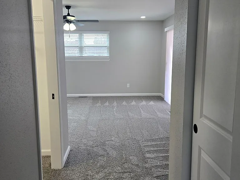 803 Monterey Dr — Photo 11