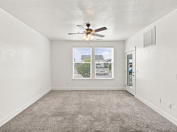 4th image of 4019 W 1530 N #201